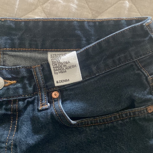 Jeans - Picture 2 of 4